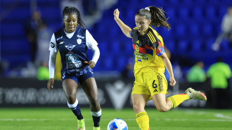 Bruna Vilamala con Am&eacute;rica Femenil