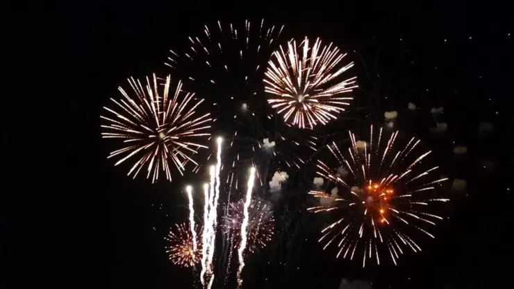 7 cosas que NO DEBES de hacer este 31 de diciembre .jpg