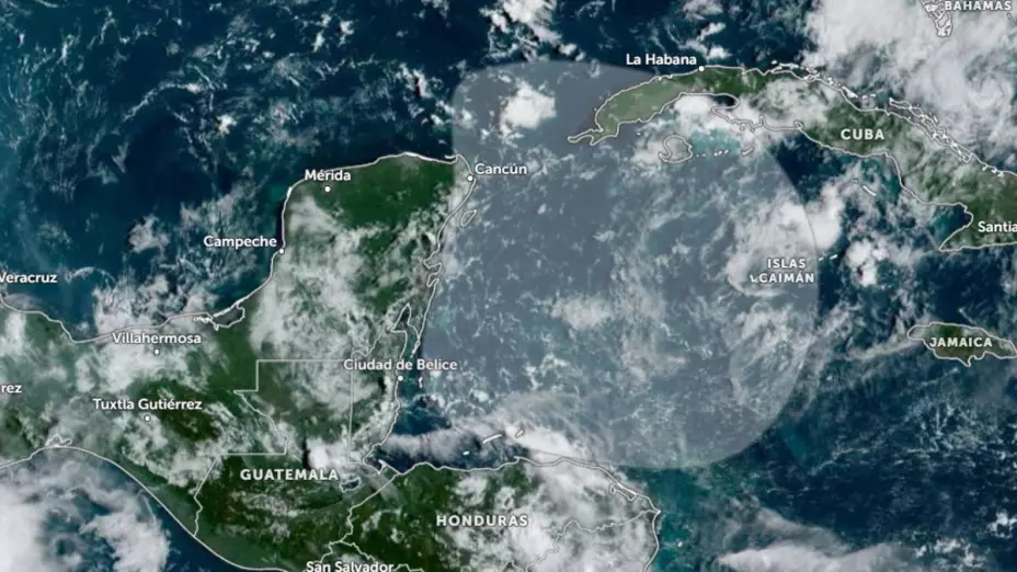 Protección Civil vigila posible formación CICLÓNICA frente a la Península de Yucatán