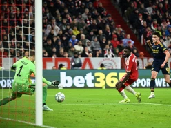 UEFA Champions League - Bayern de Múnich contra Arsenal, 21 de octubre de 2026. Declan Rice, del Arsenal, anota el segundo gol de su equipo.