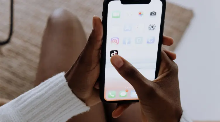 ¿Por qué EU busca prohibir TikTok?