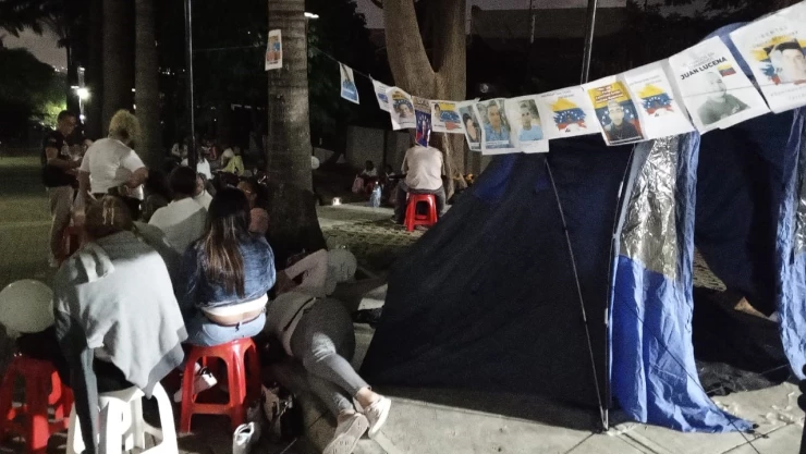 Represión en Venezuela: agreden a madres de presos políticos frente a TSJ