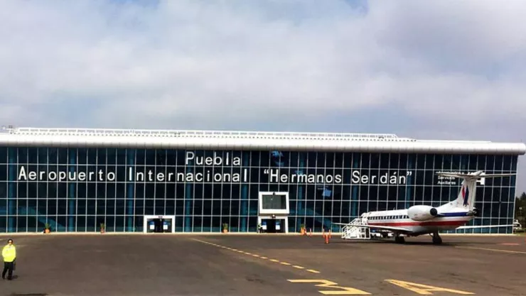 Aeropuert-de-Puebla-vuelos-cancelados-ceniza-popocatépetl