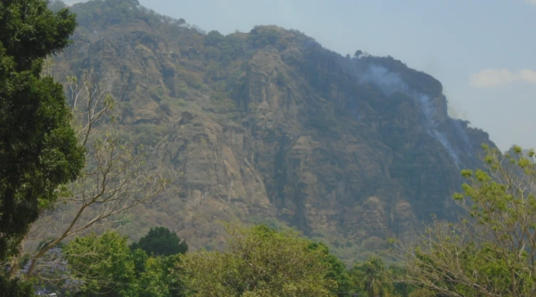 PROFEPA denuncia ante la FGR a los responsables del incendio en el Tepozteco