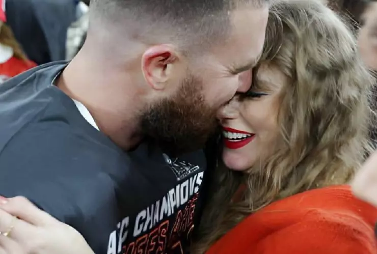 SUPER BOWL 2024_ Travis Kelce paga MILLONARIA cantidad por palco para la familia de Taylor Swift.jpg