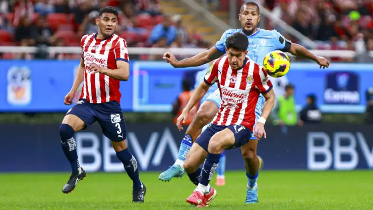 José Castillo es baja en Chivas