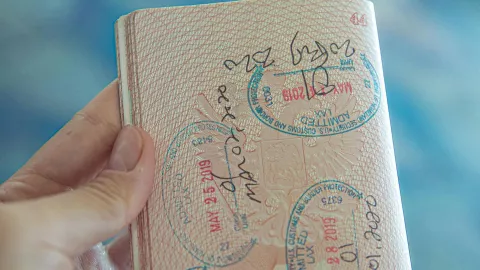 Unión Europea elimina los sellos del pasaporte; ¿a qué se debe?