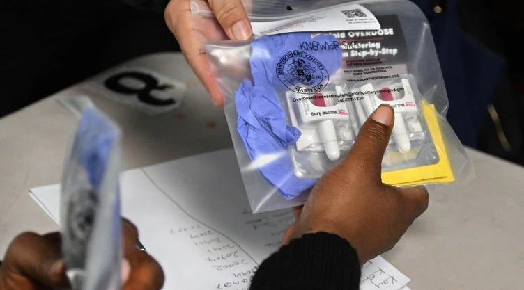 Aumentan muertes de adolescentes en EU por abuso de drogas