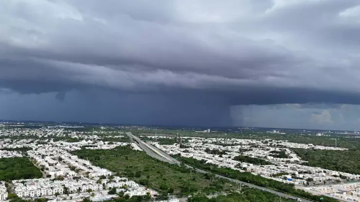 VIDEO_ Así se registraron las FUERTES LLUVIAS en Mérida hoy jueves 27 de junio