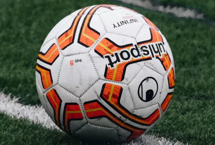 Niño sobreviviente del cáncer es atropellado y muere; iba por su pelota