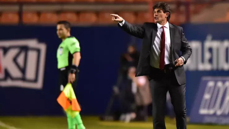 Leonel Rocco , técnico del San Luis