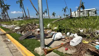 Basura en Guerrero tras paso de huracán Otis