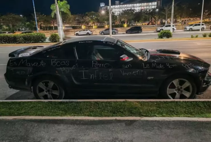 Le fue INFIEL a su novia en Campeche y ella se venga RAYÁNDOLE su auto; foto se hace viral