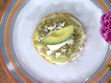 Tostadas de tinga verde