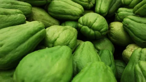 ¿Cuál es el precio del chayote en los mercados de México actualmente?