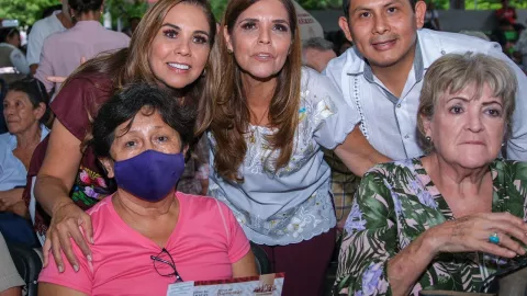 Entregan de tarjetas de la Pensión del Bienestar en Benito juárez