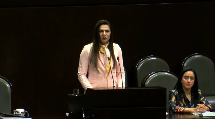 Ana Gabriela Guevara