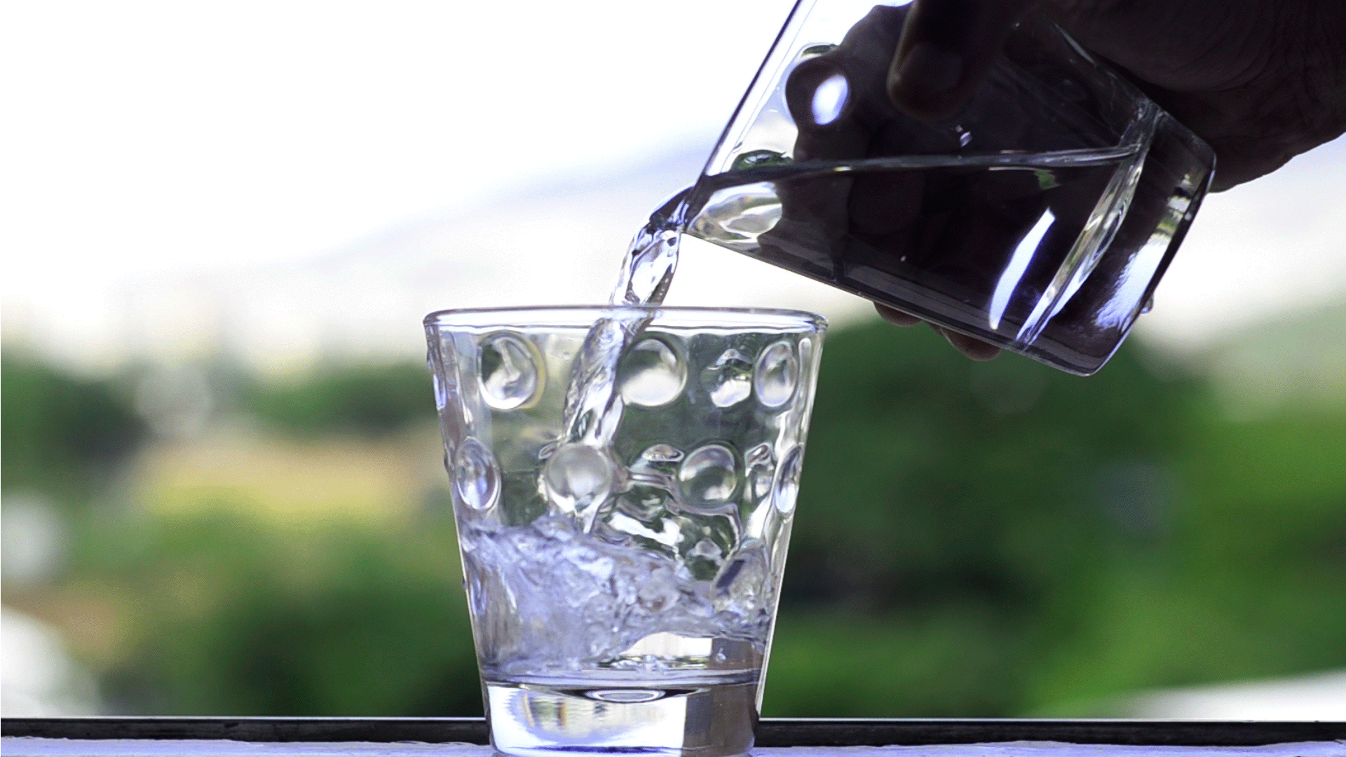 beber agua muy fría calor