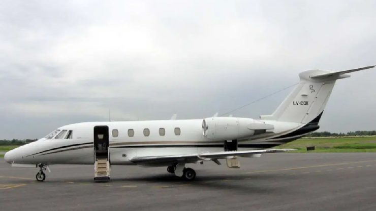 Avión se desploma frente al mar en Veracruz: Hay tres muertos