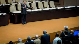 Raúl Castro, de 86 años, seguirá teniendo un peso considerable en el destino del país como jefe del Partido Comunista de Cuba hasta el Congreso de la organización en 2021.