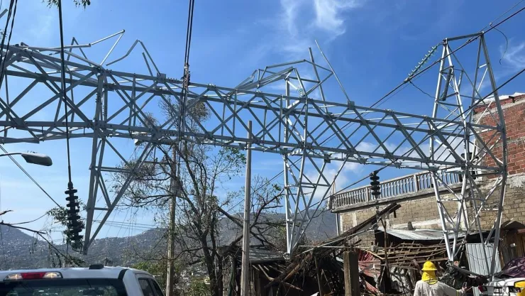 Restablecen el 50% de la red eléctrica en Guerrero