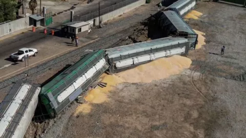 SE DESCARRILLA TREN EN MEXICALI