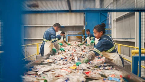 PetStar se convierte en la planta de reciclaje más grande del mundo.png