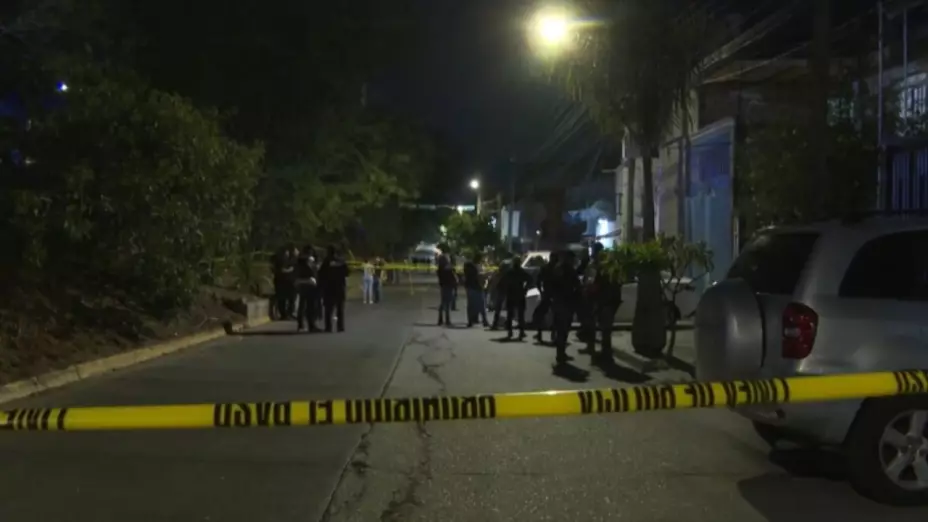 Mujer apuñala a un novio y desata persecución en Guadalupe