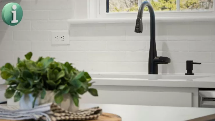 4 ideas para decorar cocinas con materiales naturales y en tendencia en 2026, según la IA.jpg