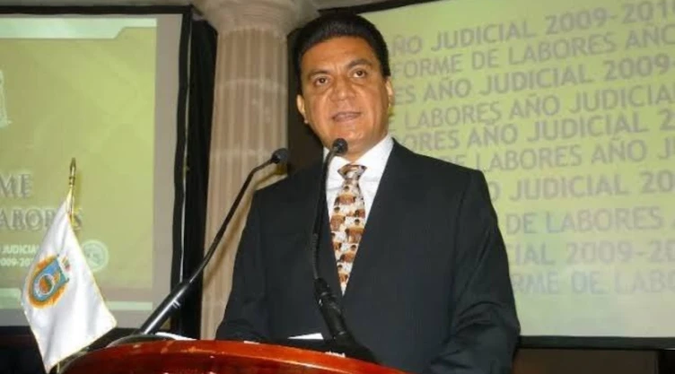 Edmundo Román Pinzón.