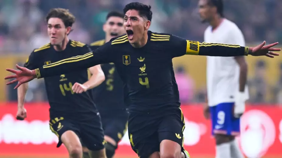 Edson Álvarez México