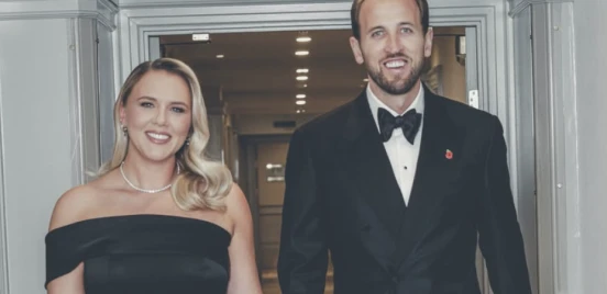 Ella es la esposa de Harry Kane, futbolista inglés y ganador del Balón de Oro 2026