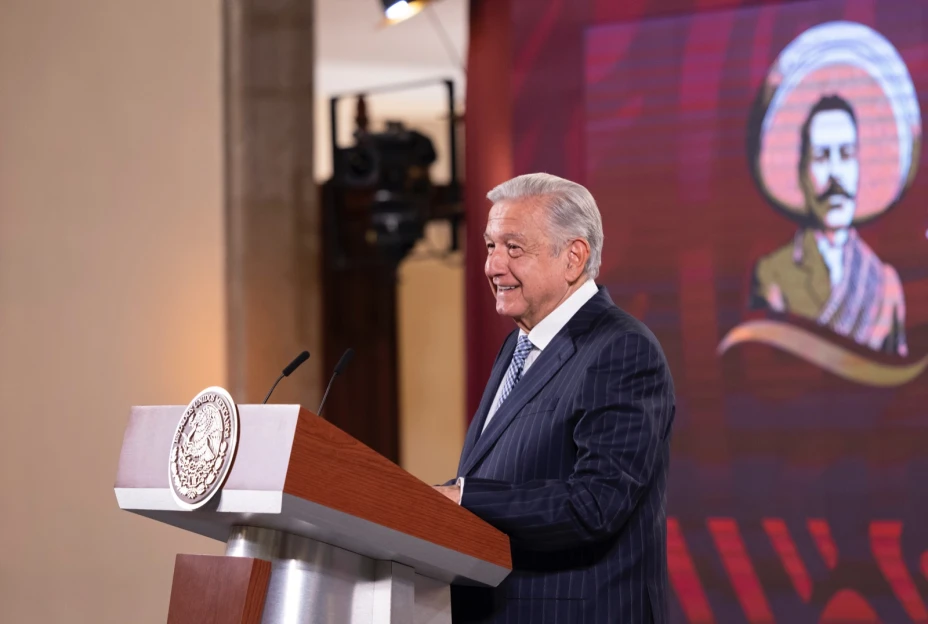 AMLO 15 de mayo.jpg