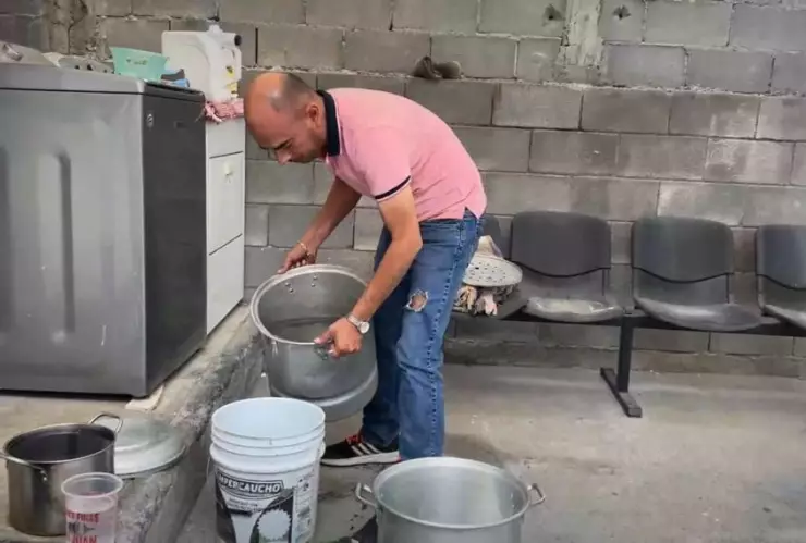 ¡Vivir sin agua! escasez Nuevo León familias