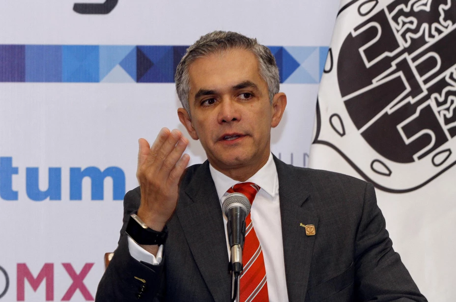 Mancera pide renuncia a su gabinete