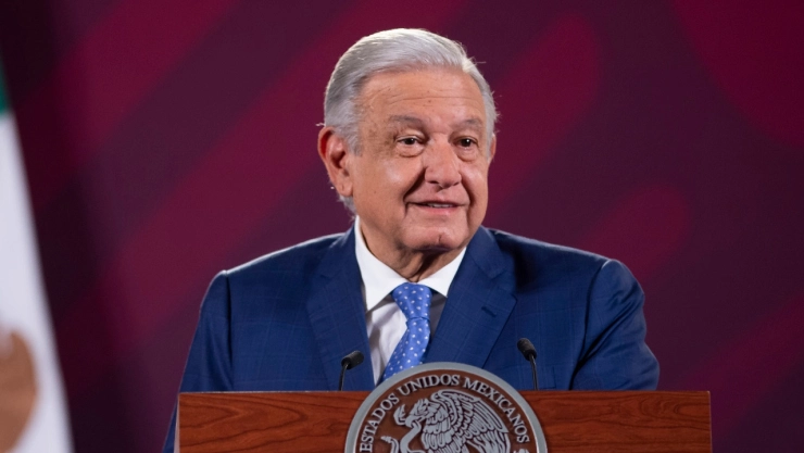 Congreso de Perú declara persona non grata a AMLO