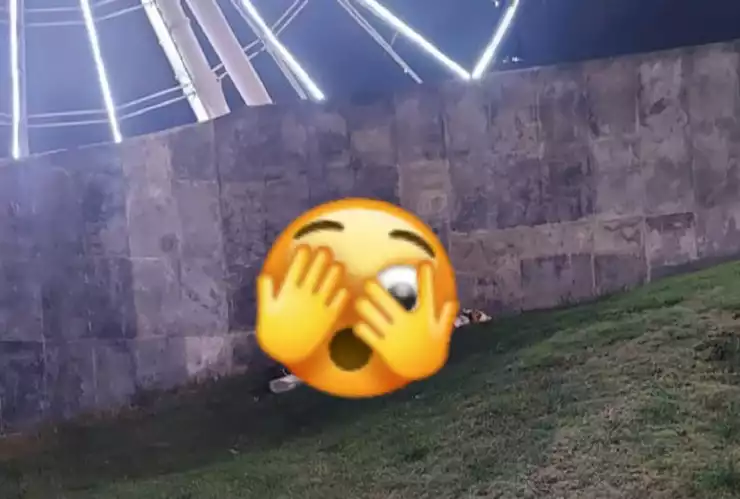 pareja teniendo íntimidad en la ruenda de Puebla