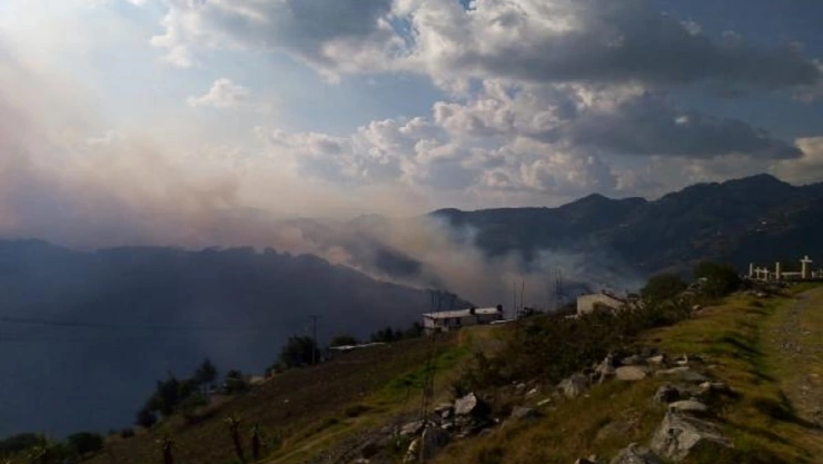 evacuar tres comunidades de Zacatlán