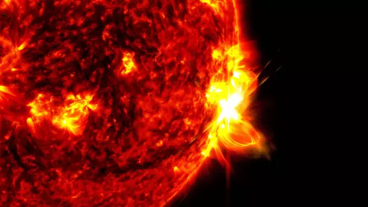 Potente llamarada solar azota México; se considera La MÁS grande en la actualidad