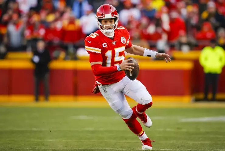 ‘El Chico Maravilla’ de los Chiefs fue MVP la temporada pasada. Pese a su gran rendimiento, el número 15 perdi´ó en la final de Conferencia, sin embargo este año regresó para ganarla y ahora tiene la oportunidad dorada de levantar el Vince Lombardi por primera vez en su carrera.