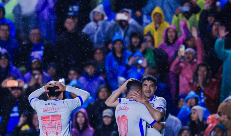 Cruz Azul aficionados
