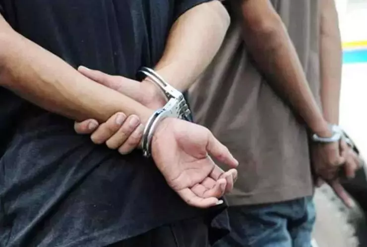 tras persecución en azoteas, detienen a vendedores de droga