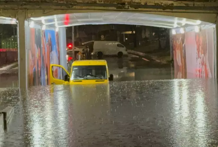 Calles inundadas por lluvias en CDMX
