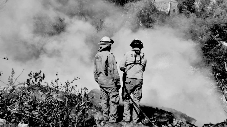 Bomberos voluntarios atienden fuga de gas e incendio de pastizal en Guanajuato capital.png