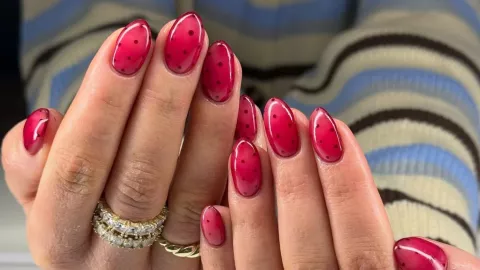 uñas rojas para amas de casa