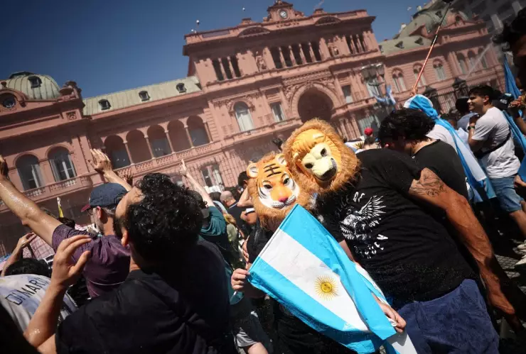 simpatizantes-milei-leon