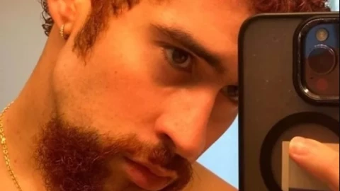 ¡Irreconocible! Bad Bunny enciende a las redes con drástico cambio de LOOK