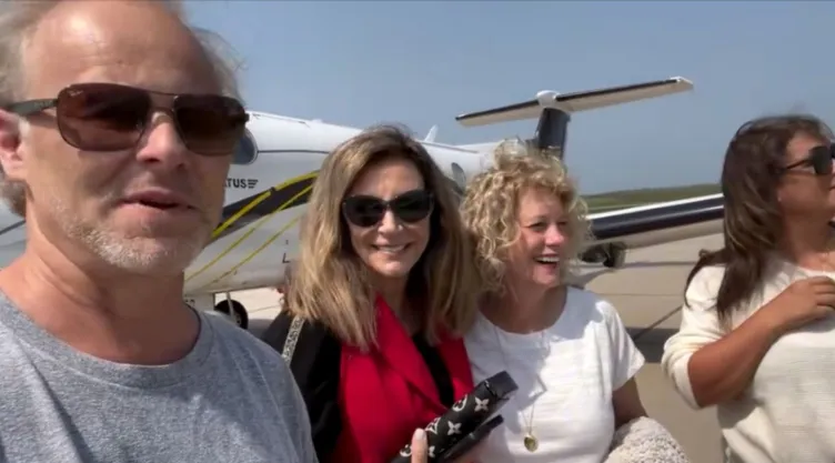 Mueren integrantes del grupo musical The Nelons en trágico accidente de avión; así fue el momento.jpg