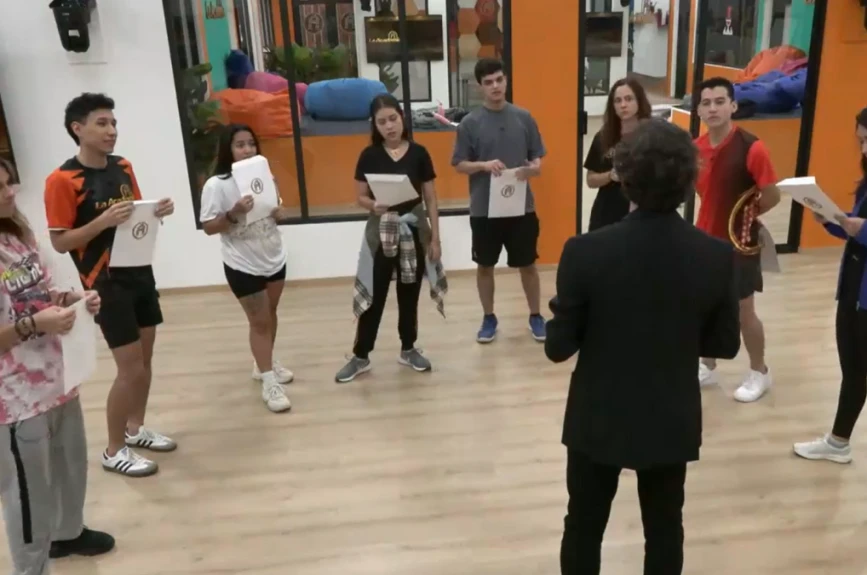 cierre-semifinal-la-academia.png