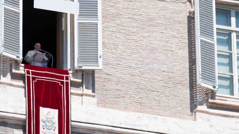 vaticano misas presenciales covid-19.jpg